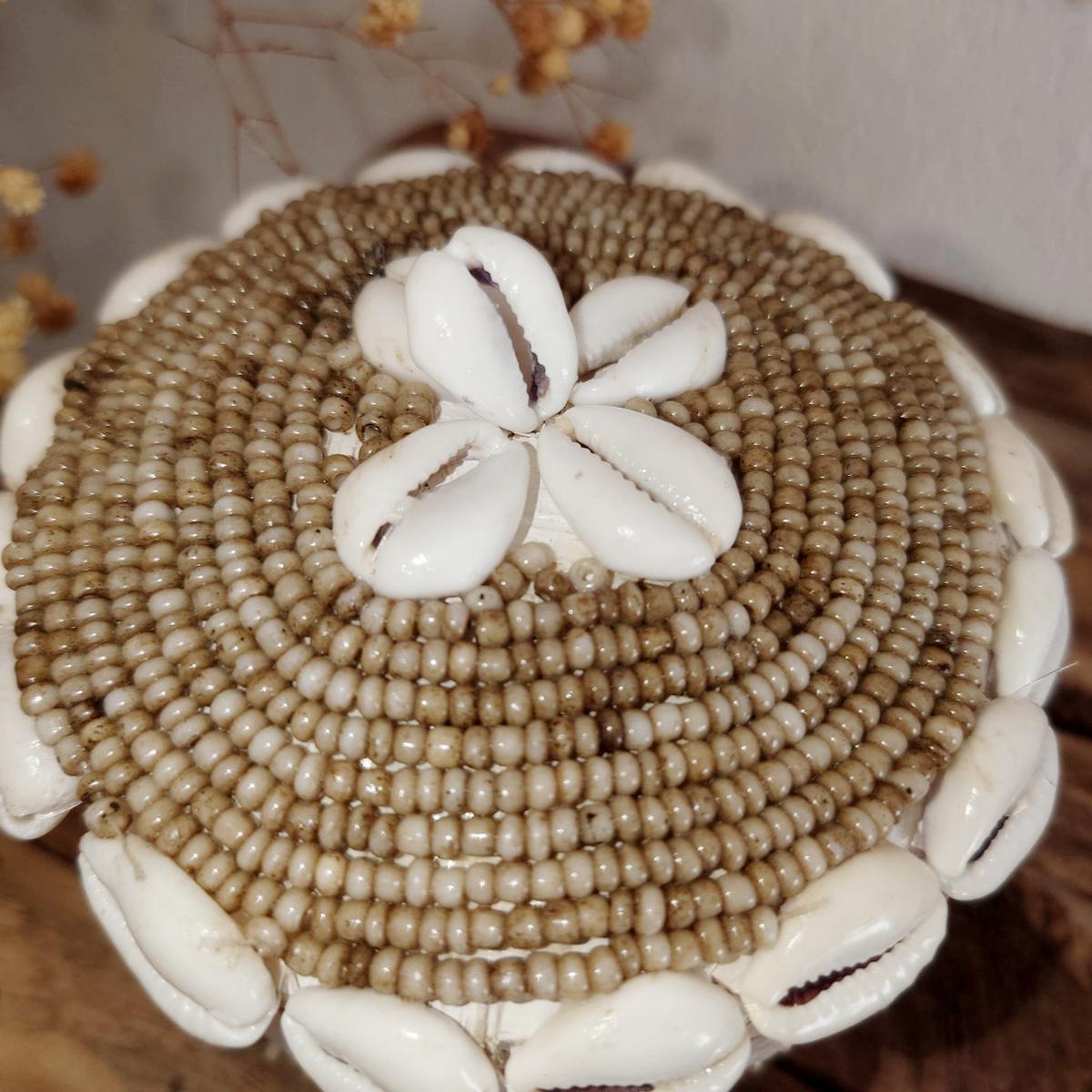 Scatola "Perla" in bambù e perle beige D 11cm 🌿🐚