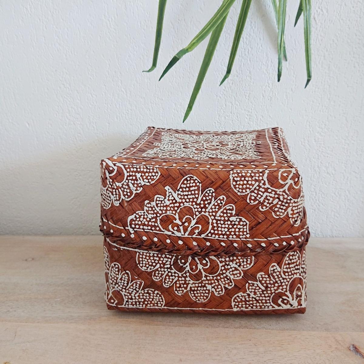 Scatola quadrata in bambù, design mandala 🌿