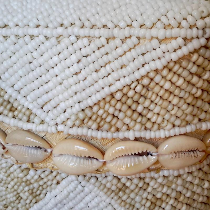 Scatola decorativa in bambù e perline di vetro, bianco/beige🌿🐚