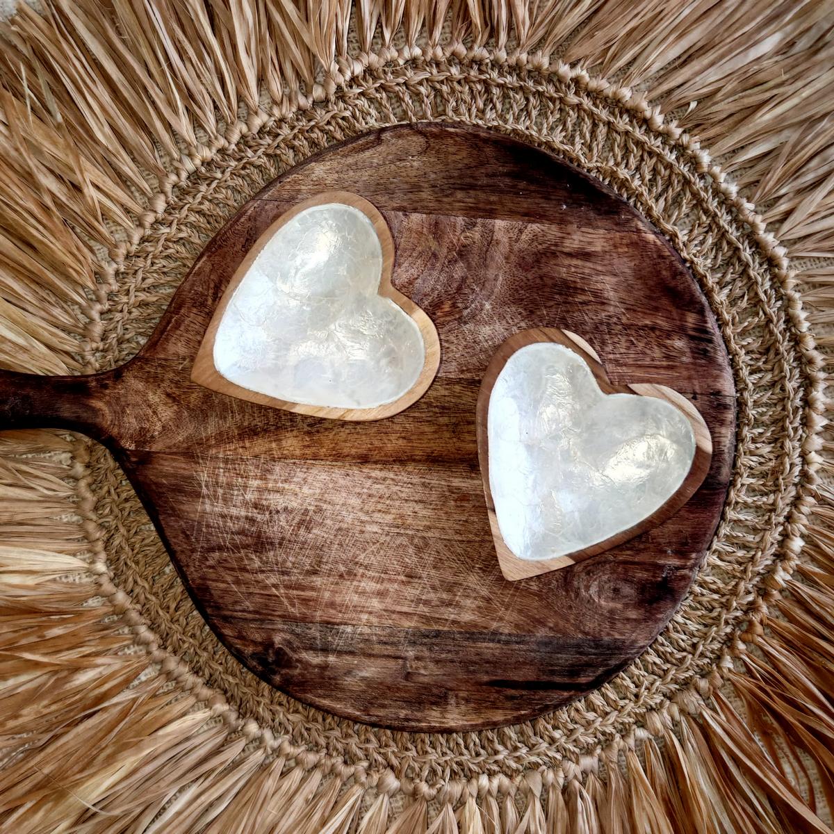 Ciotola in legno esotico e madreperla "Cuore"