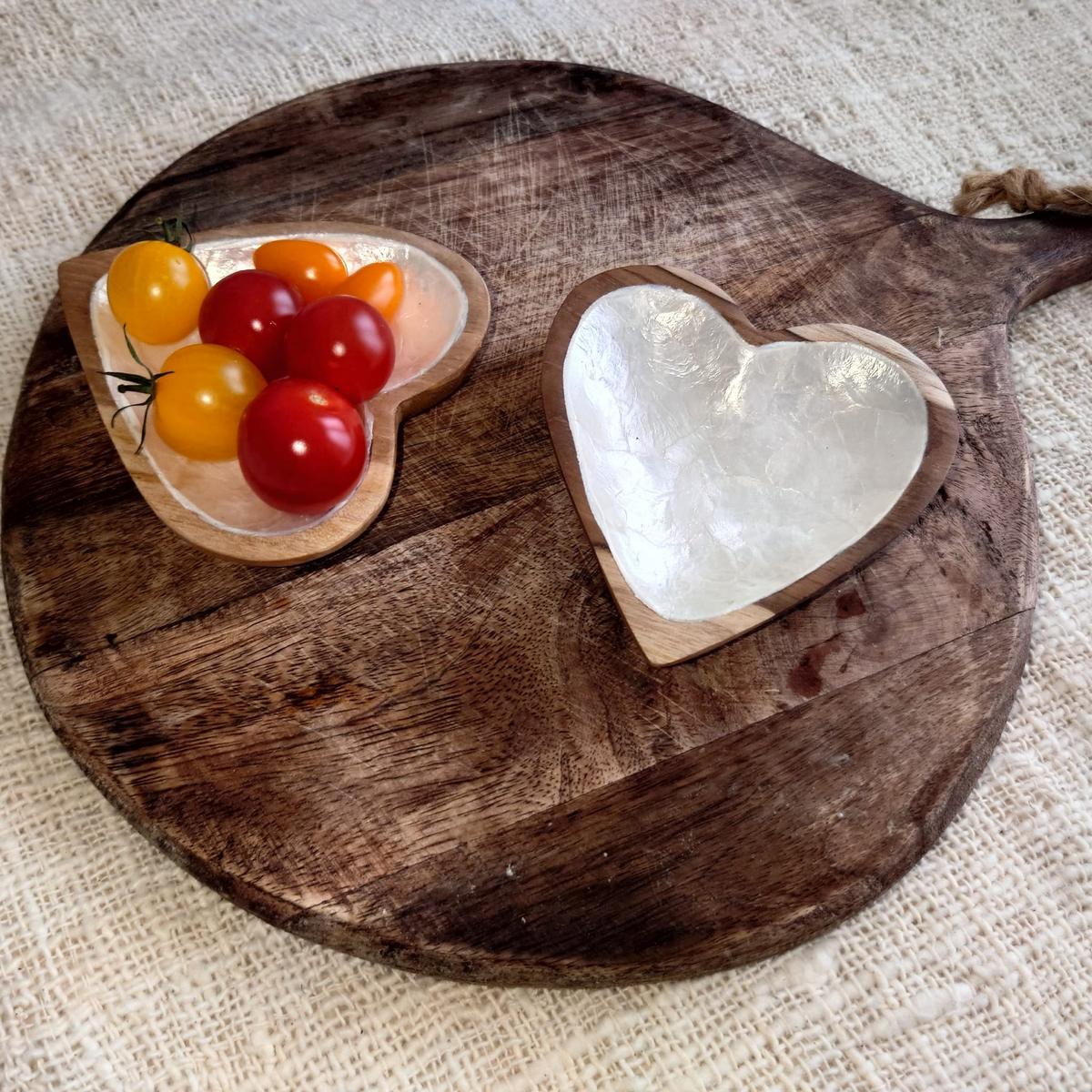 Ciotola in legno esotico e madreperla "Cuore"