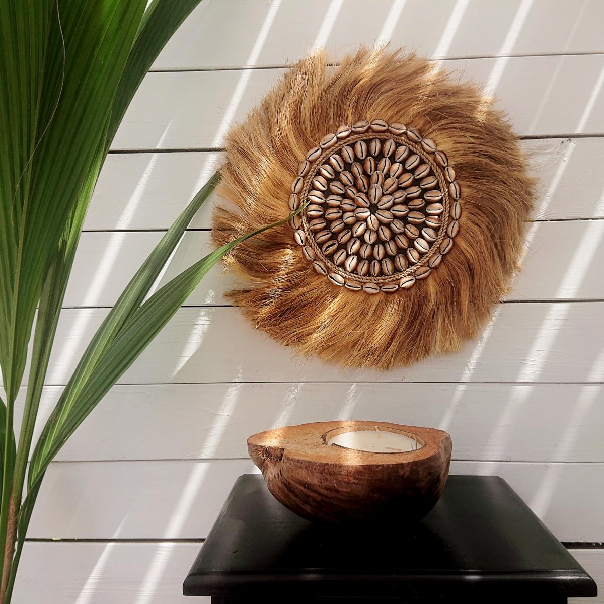 Wanddekoration aus Abaca und Muscheln, D50 cm