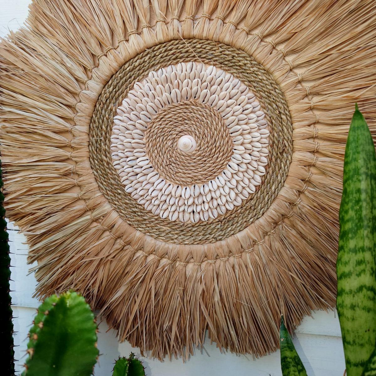 Decoración de Pared "Flora" en Rafia y Conchas D 60 cm