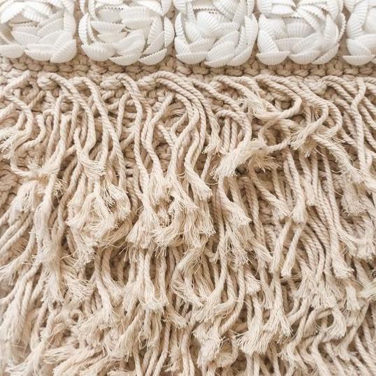 Boho Makramee Wanddekoration mit großen Muscheln