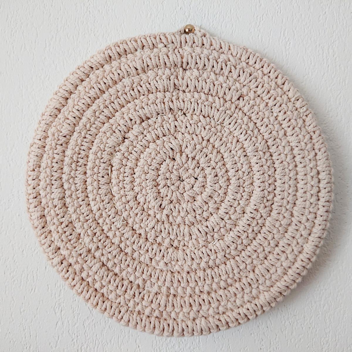 Wanddekoration aus Makramee und Muscheln, D 30cm