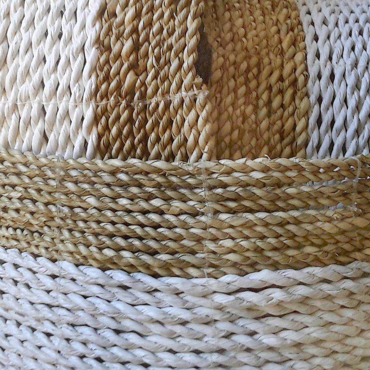 Paniers Ronds en Jonc de Mer, Blanc et Beige