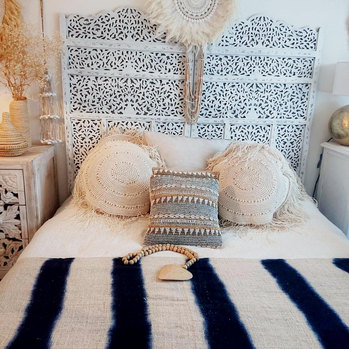 Manta "Boho" Blanco Roto y Azul Índigo 130x180