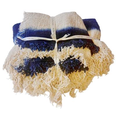 Manta "Boho" Blanco Roto y Azul Índigo 130x180