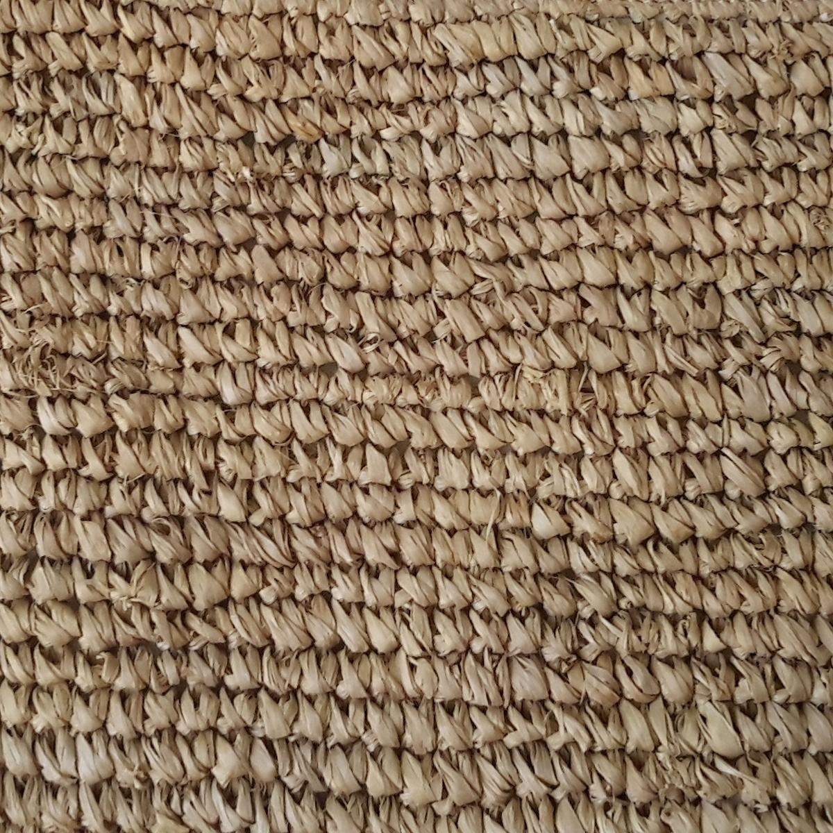 Bastbeutel mit Pompons