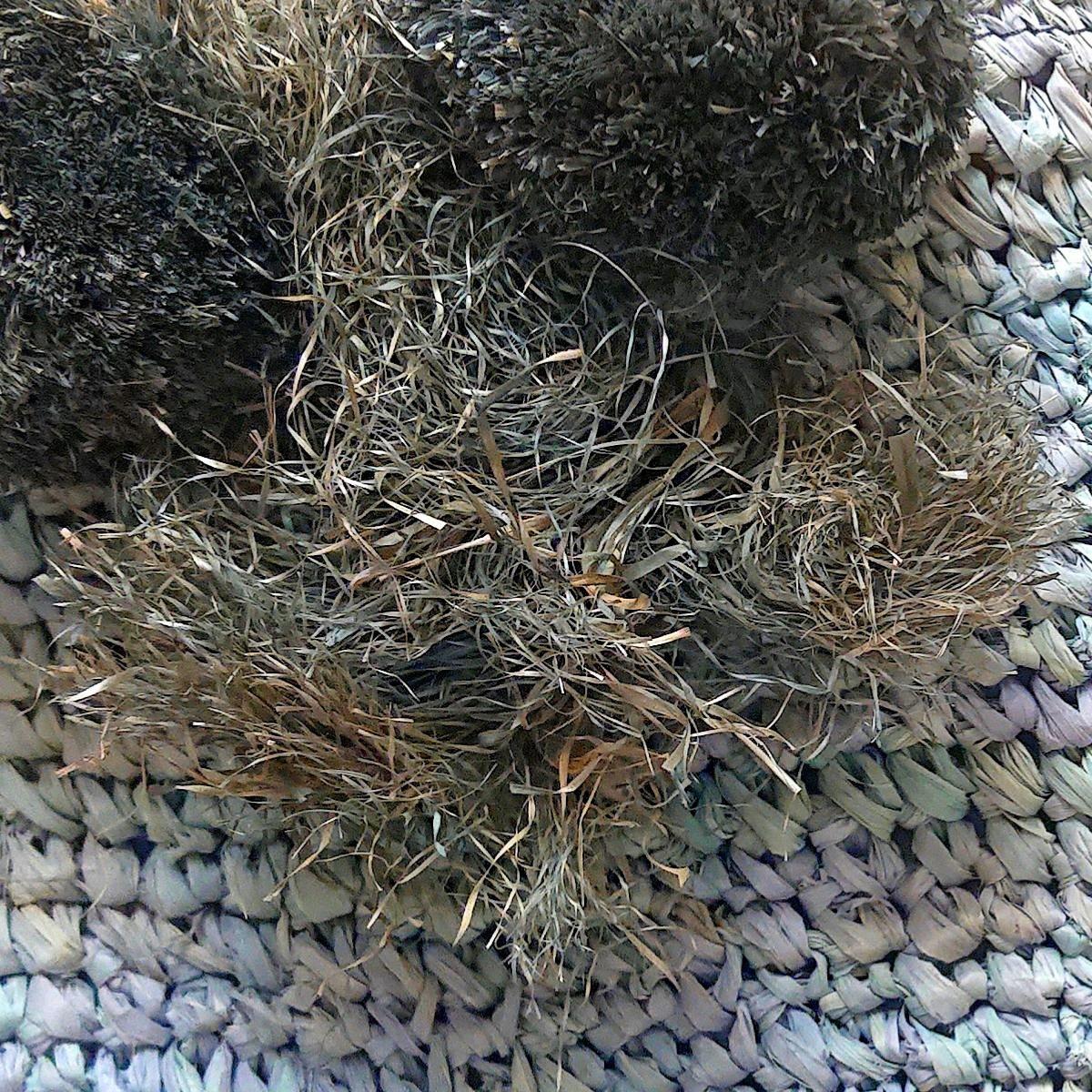 Bastbeutel mit Pompons