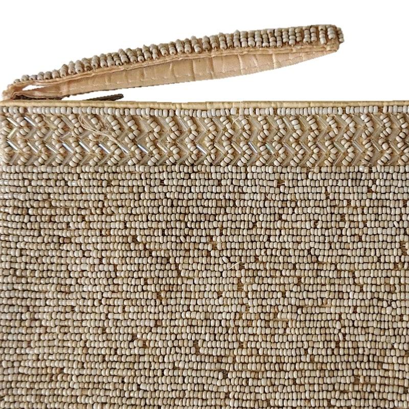 Beigefarbener Beutel mit Glasperlen - Lola-Kollektion