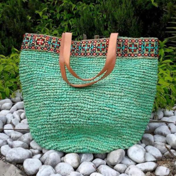 Bestickte türkisfarbene Basttasche - Franca Collection