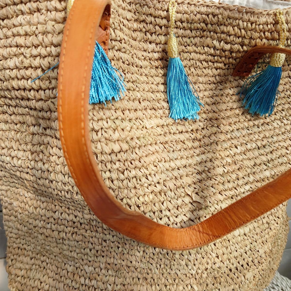 Bolso Jemen de Rafia con Pompones Azules