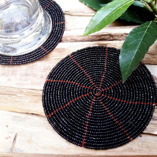 Posavasos en Perlas de Vidrio Negras