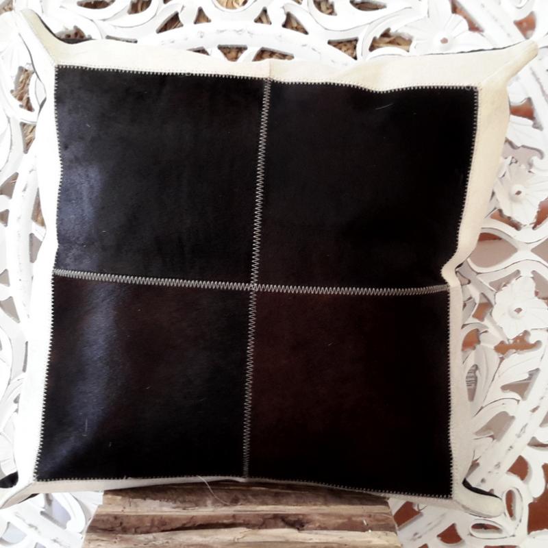Dekoratives Kissen aus Kuhfell 50x50