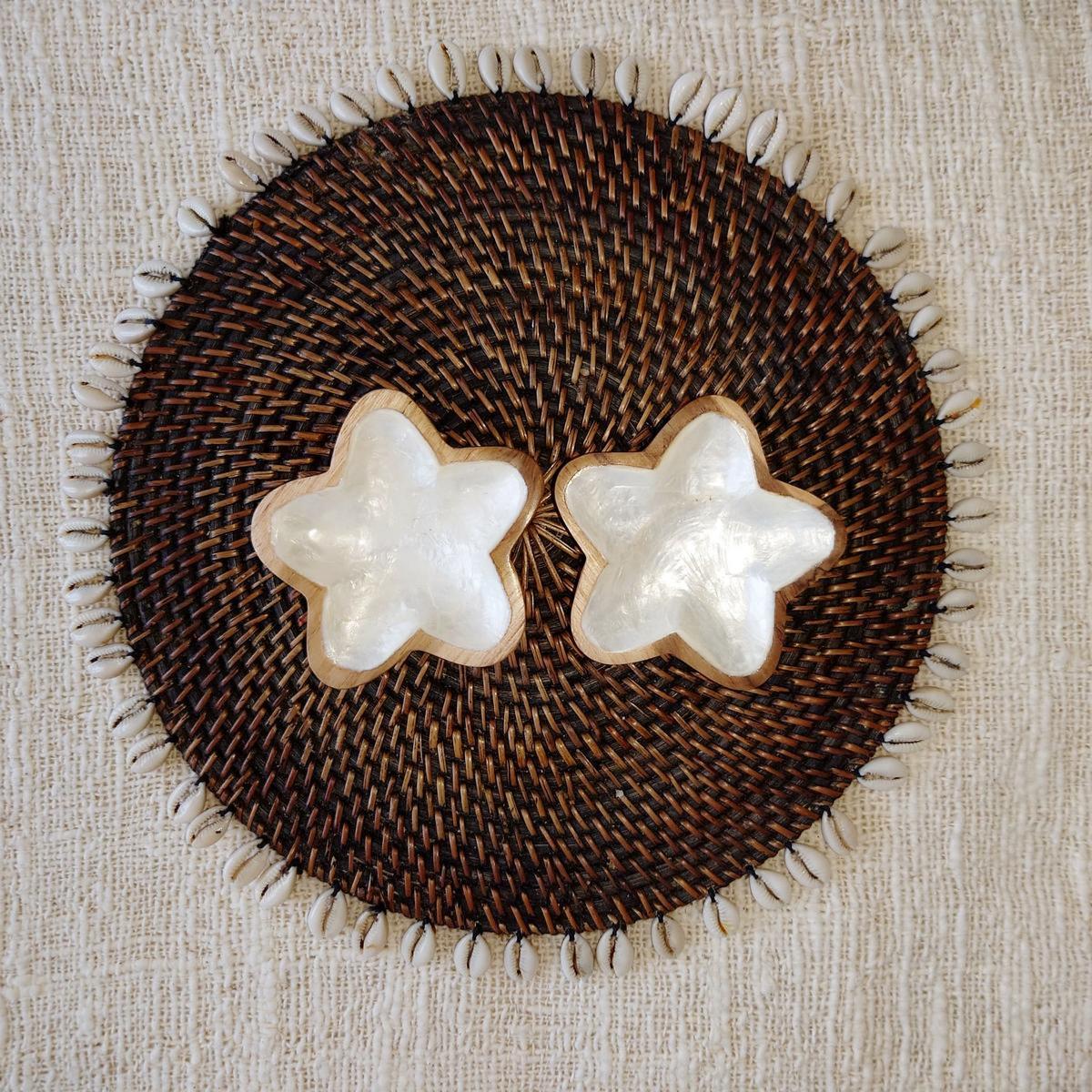 Cuenco de Madera Exótica y Nácar "Estrella"