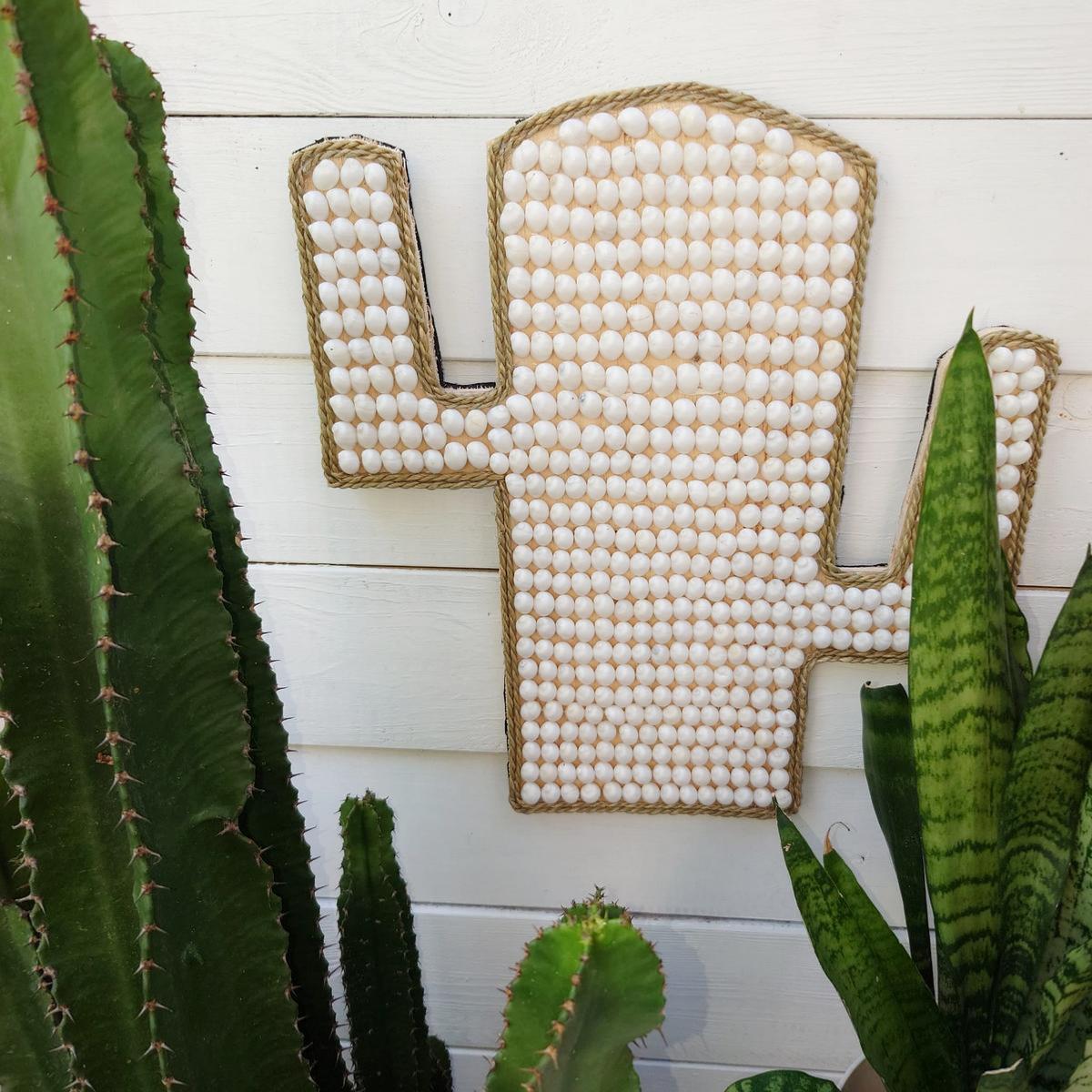 Decoración de Pared en Conchas con Forma de Cactus 🌵