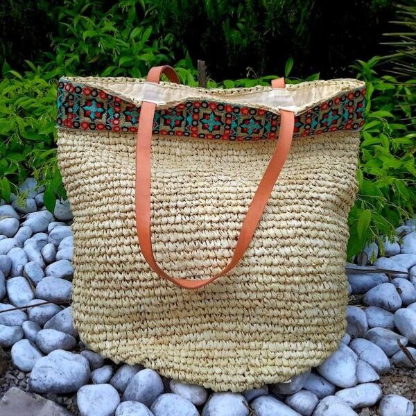 Beige bestickte Basttasche - Franca-Kollektion