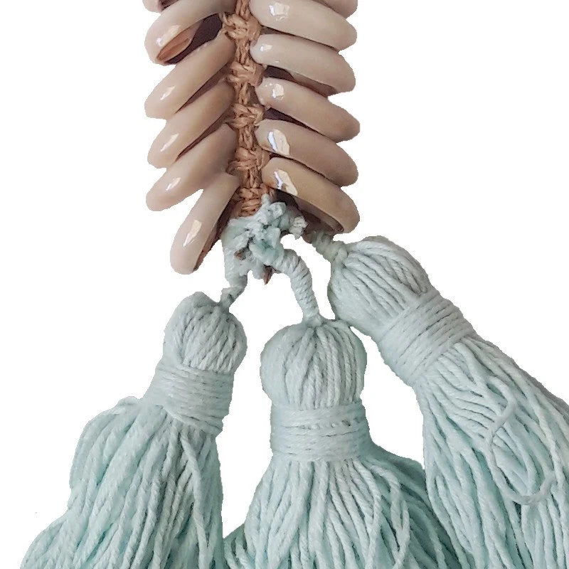 Muschel Schlüsselanhänger mit Pompons