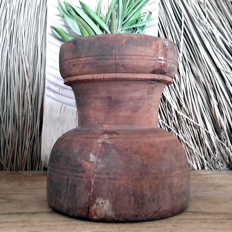 Portavelas Vintage Redondo de Madera Antigua