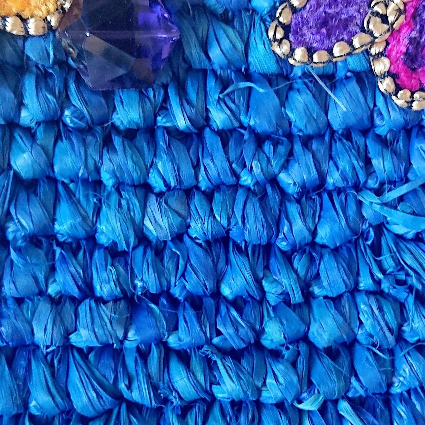 Borsa in rafia blu con treccia multicolore – Collezione Bona
