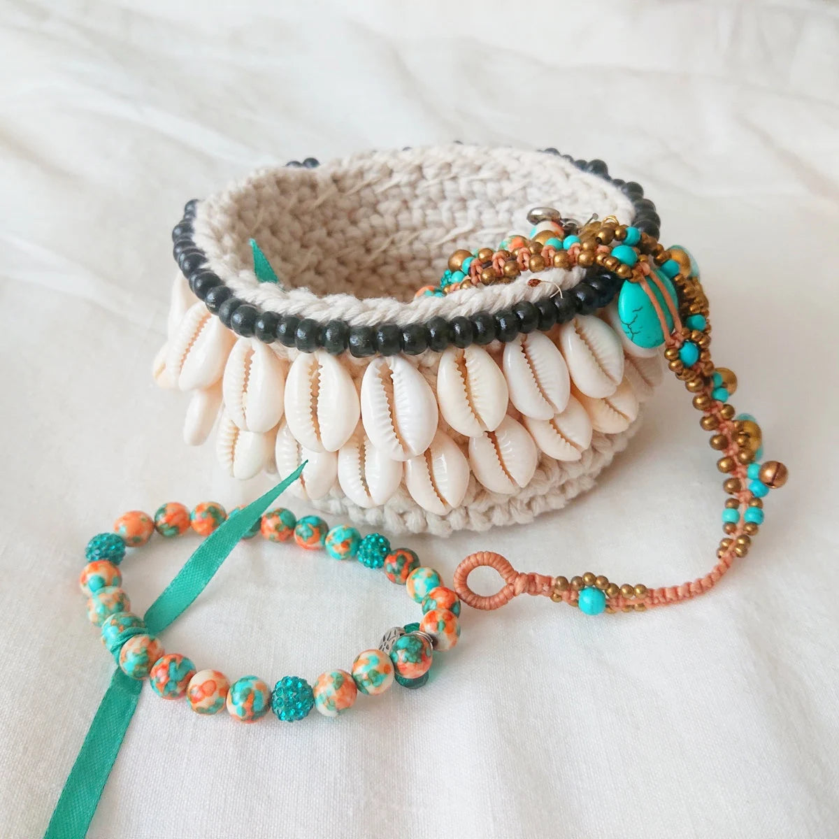 Panier en Crochet Cara, Blanc/Noir