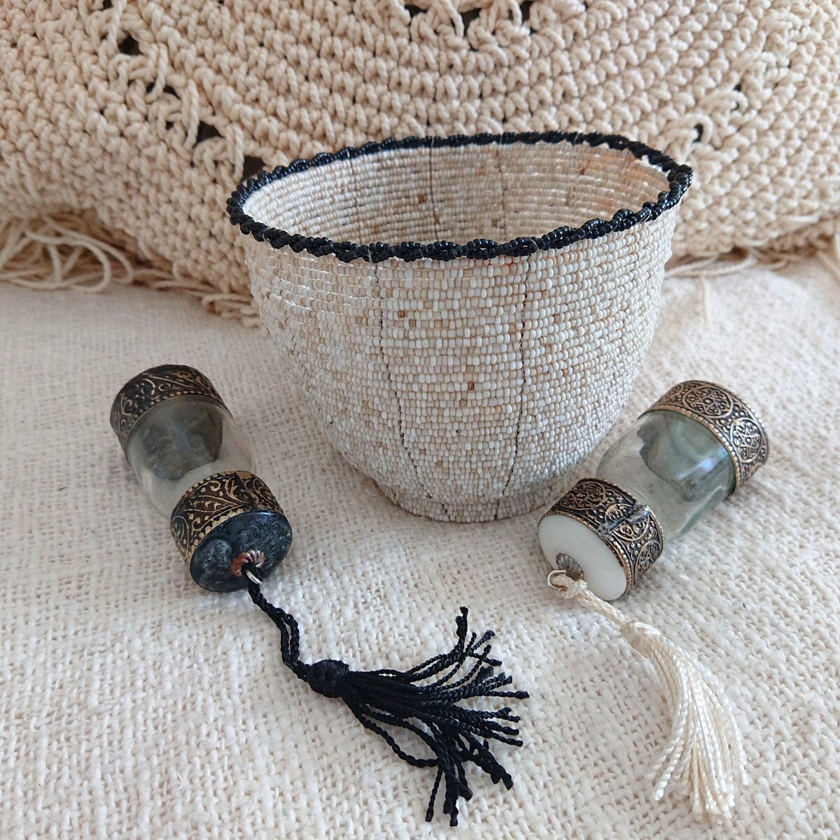 Petit Pot "Lyl" Blanc/Noir