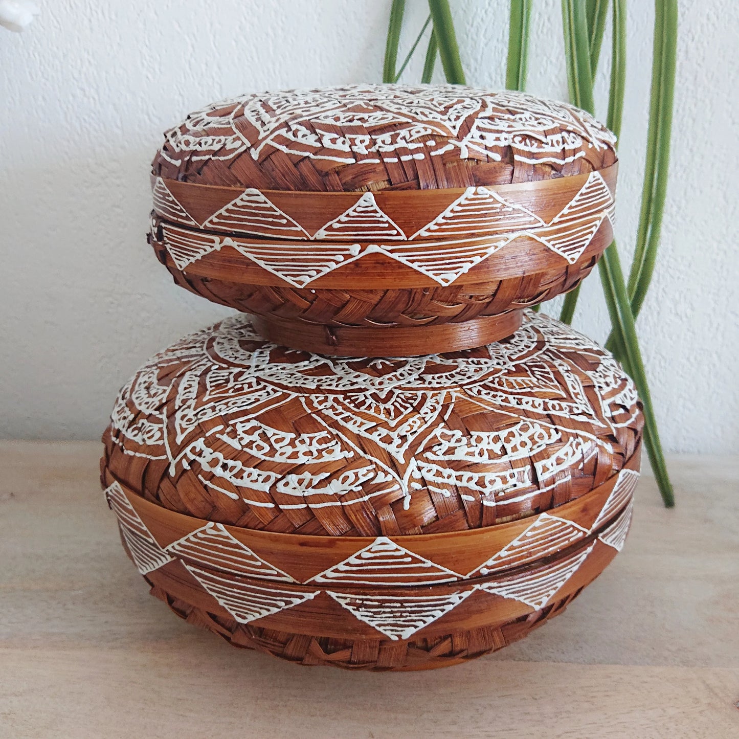 Scatola rotonda in bambù, design mandala 🌿