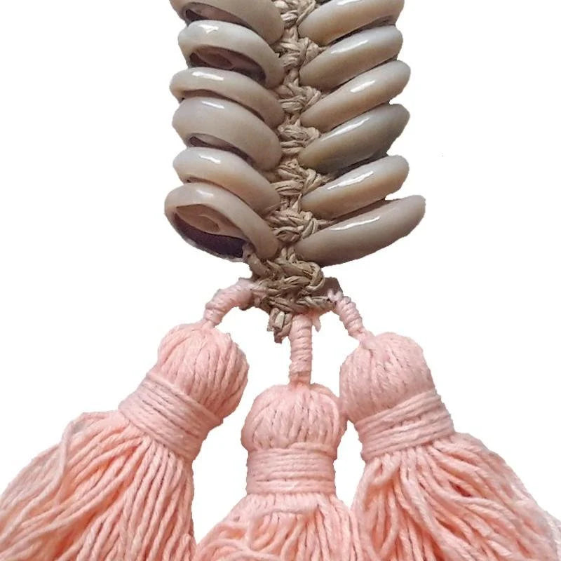 Muschel Schlüsselanhänger mit Pompons