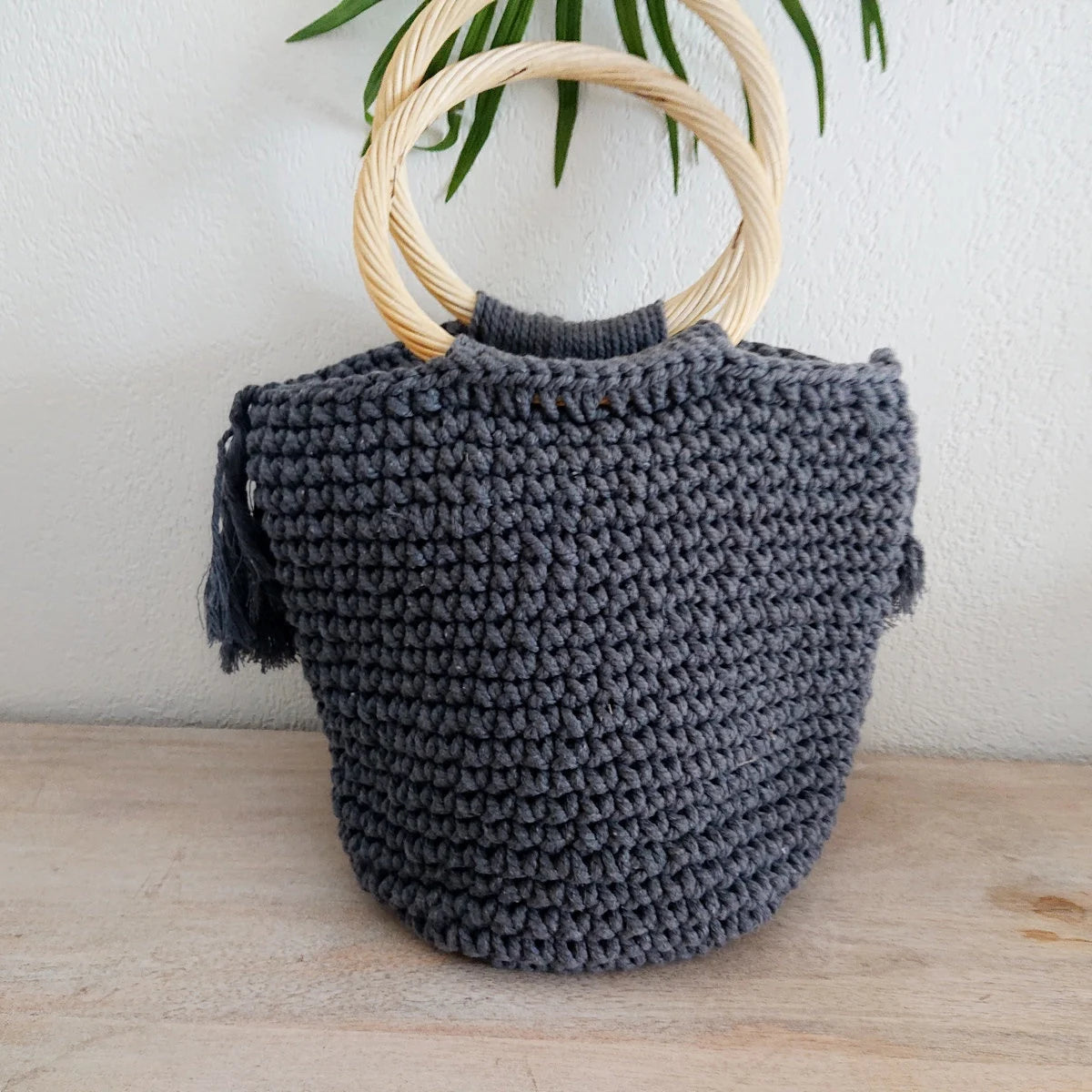 Graue Häkeltasche – Luna Collection