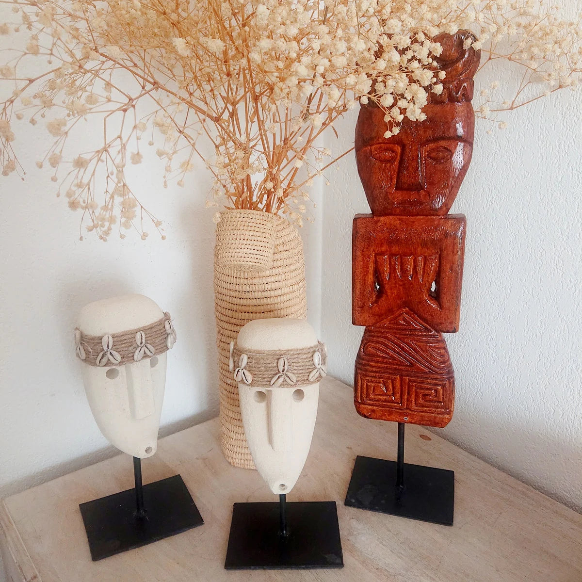 Statua in pietra arenaria beige Sumba