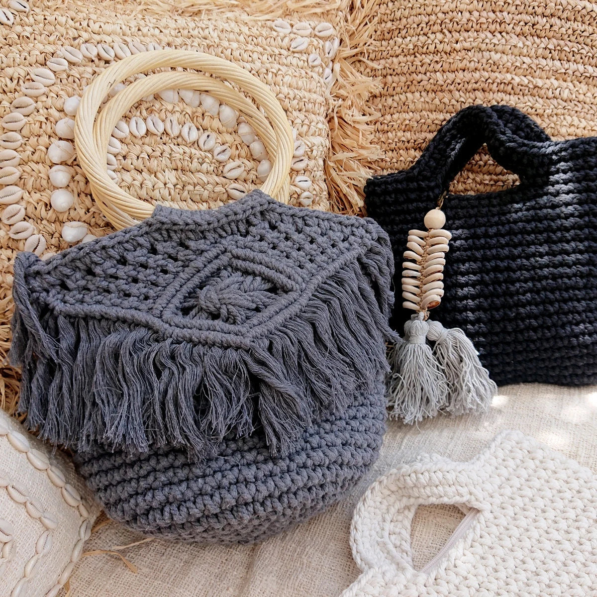 Graue Häkeltasche – Luna Collection