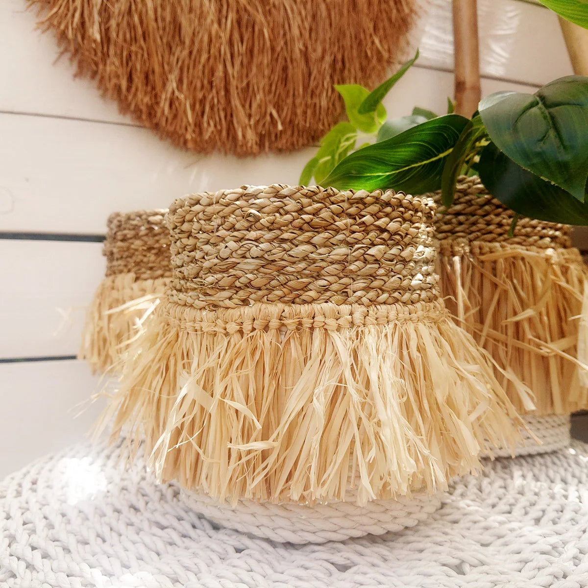 Panier Rond en Jonc de Mer avec Frange en Raphia
