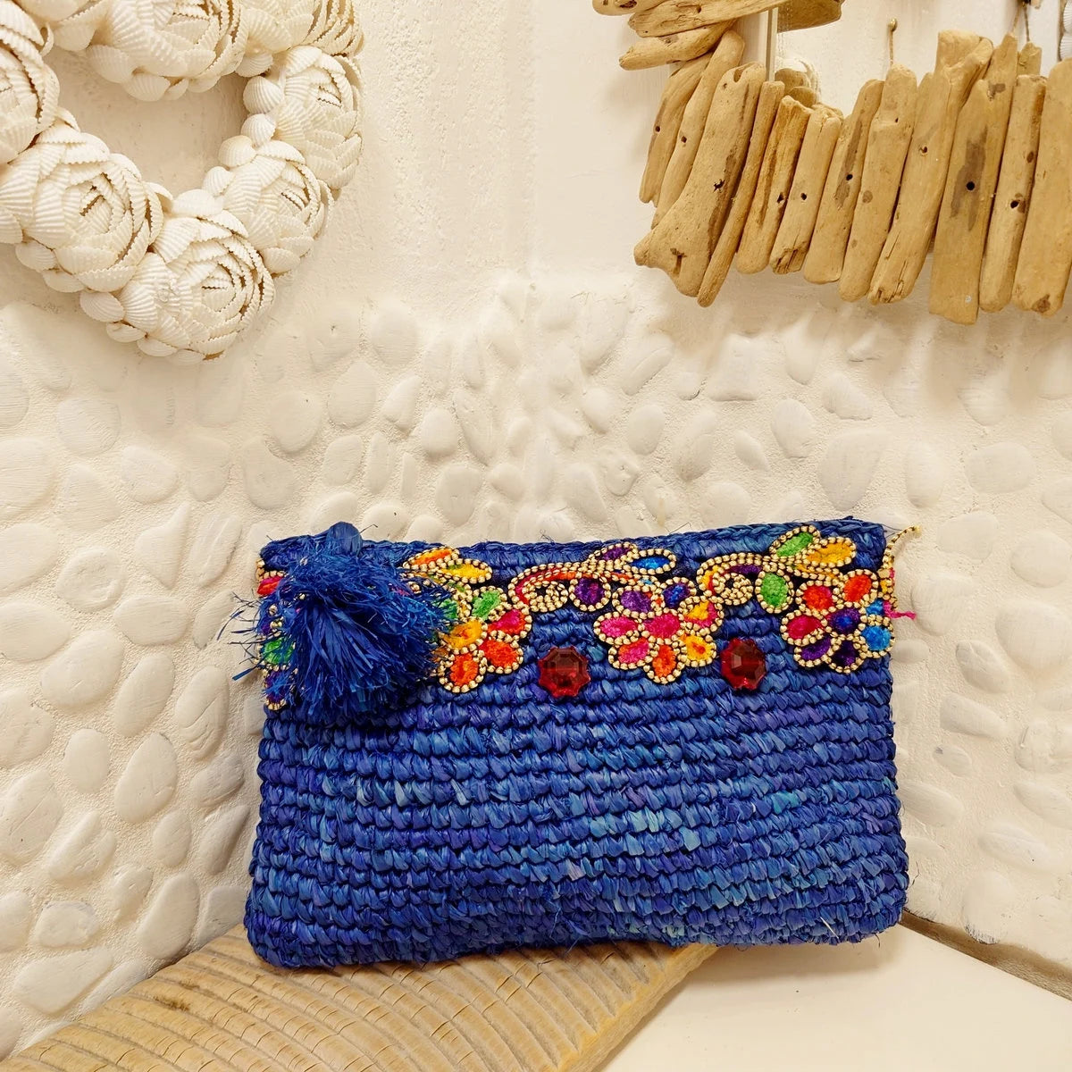 Borsa in rafia blu con treccia multicolore – Collezione Bona