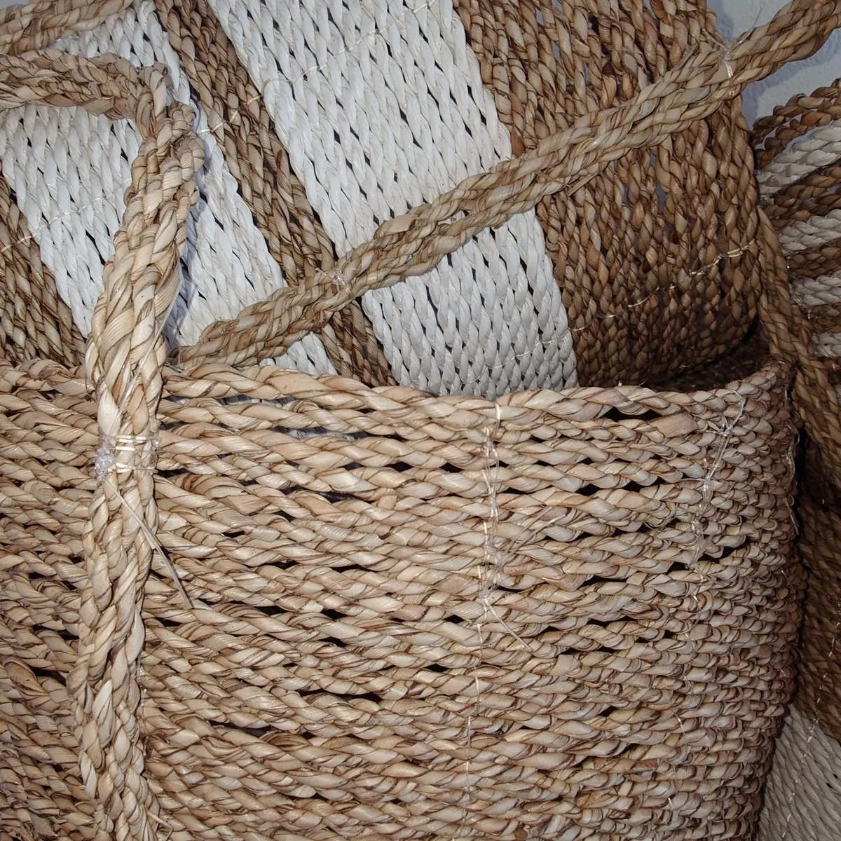 Panier en jonc de mer, Blanc/Beige